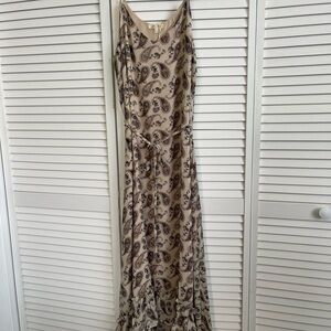 Mystree Paisley Print Dress with ruffled hem.